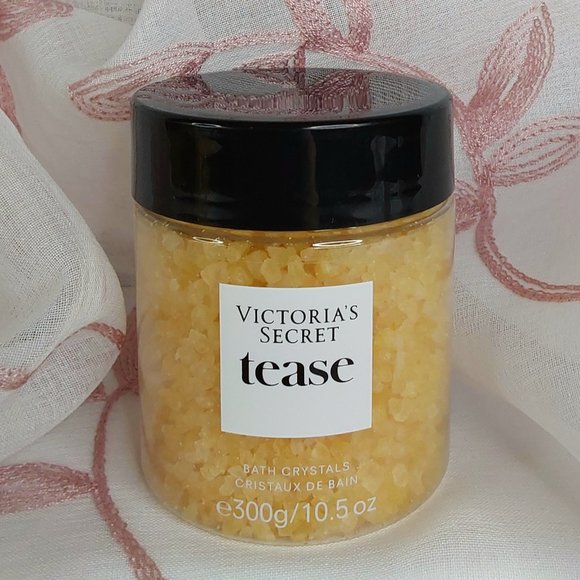 'VICTORIA'S SECRET' 'TEASE' BATH SPA CRYSTALS - Picture 1 of 16